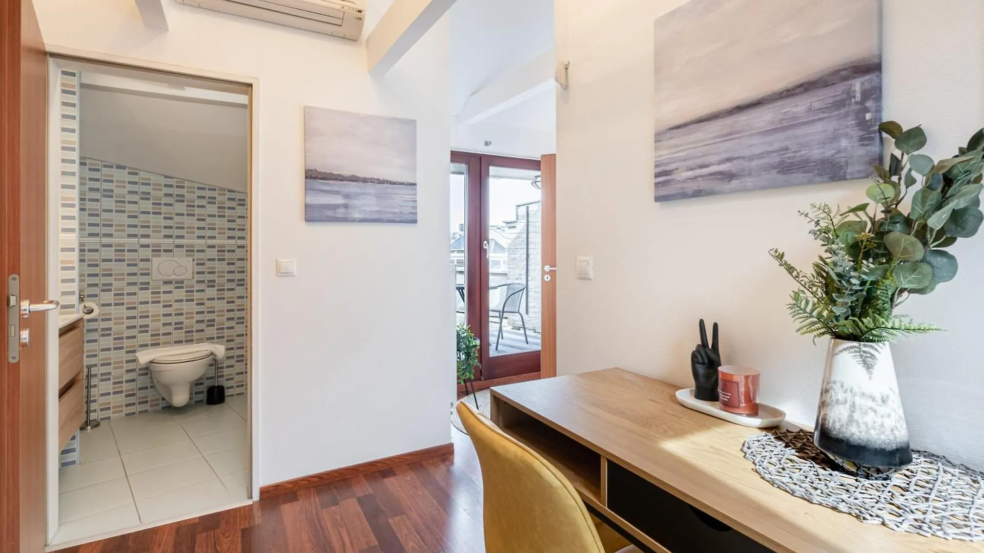 Spacious Rooftop Home With Parliament&Danube View Budapest 0*,  Hungary