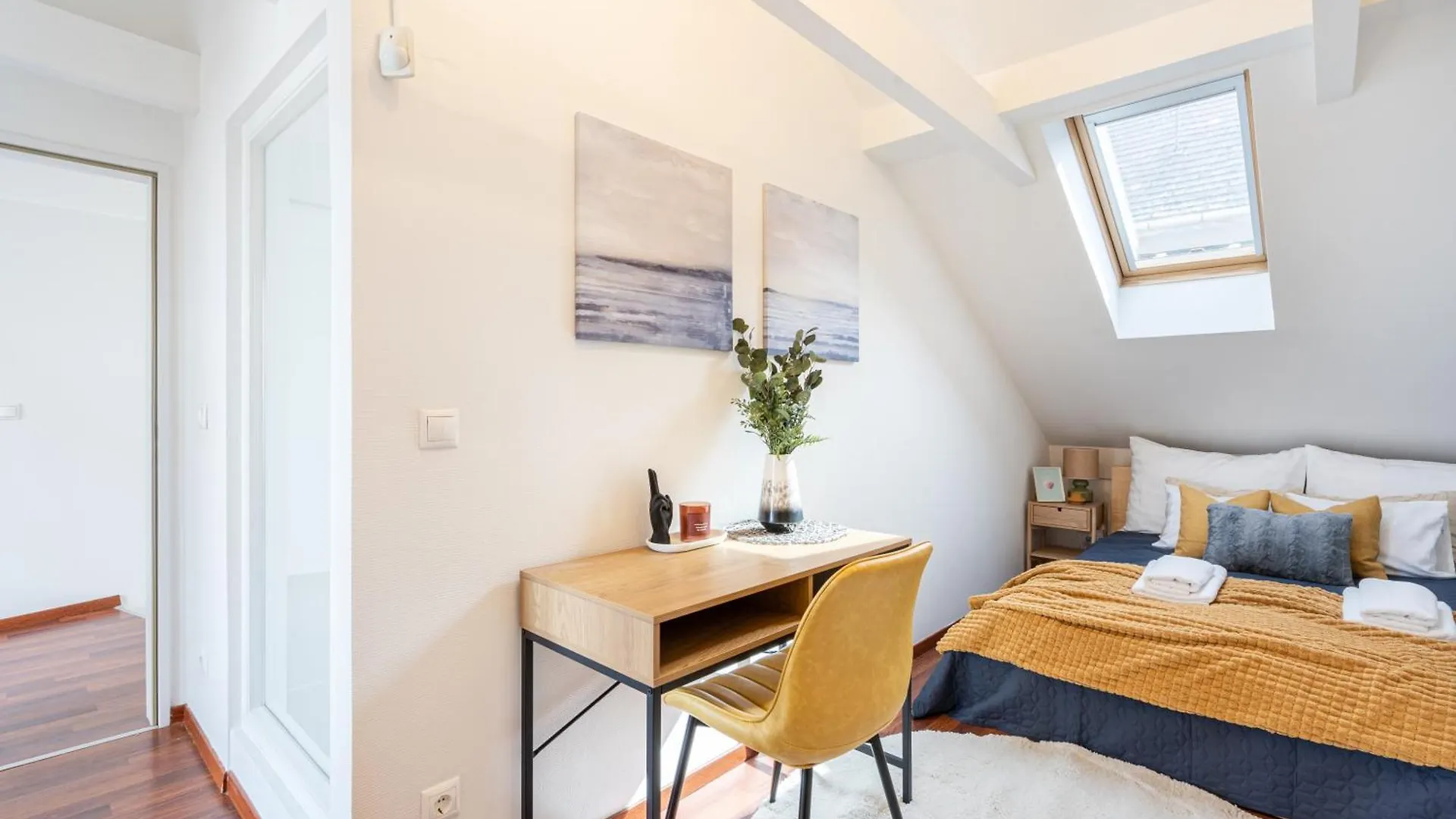 Apartment Spacious Rooftop Home With Parliament&Danube View Budapest Hungary
