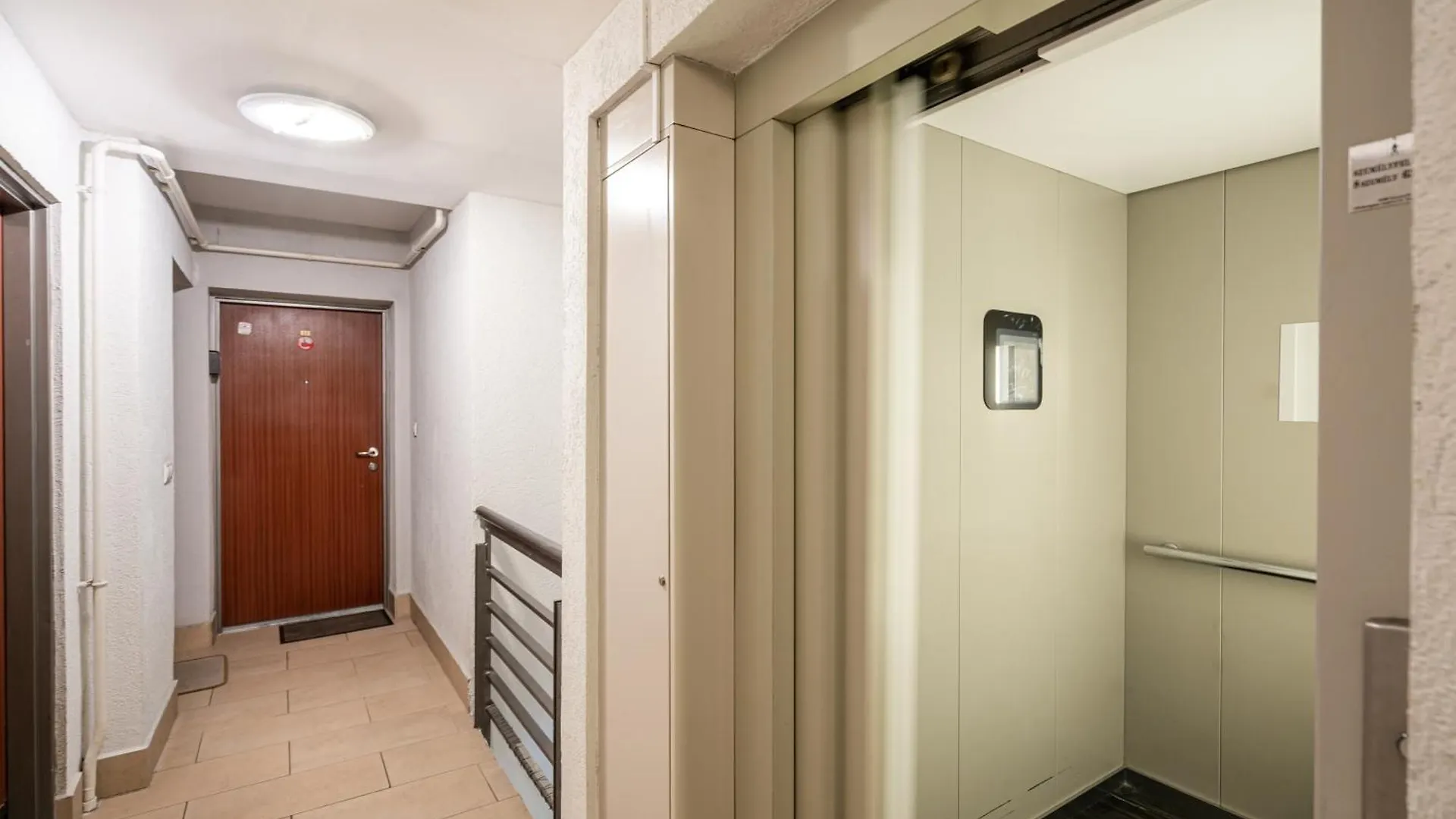 Spacious Rooftop Home With Parliament&Danube View Budapest 0*,  Hungary