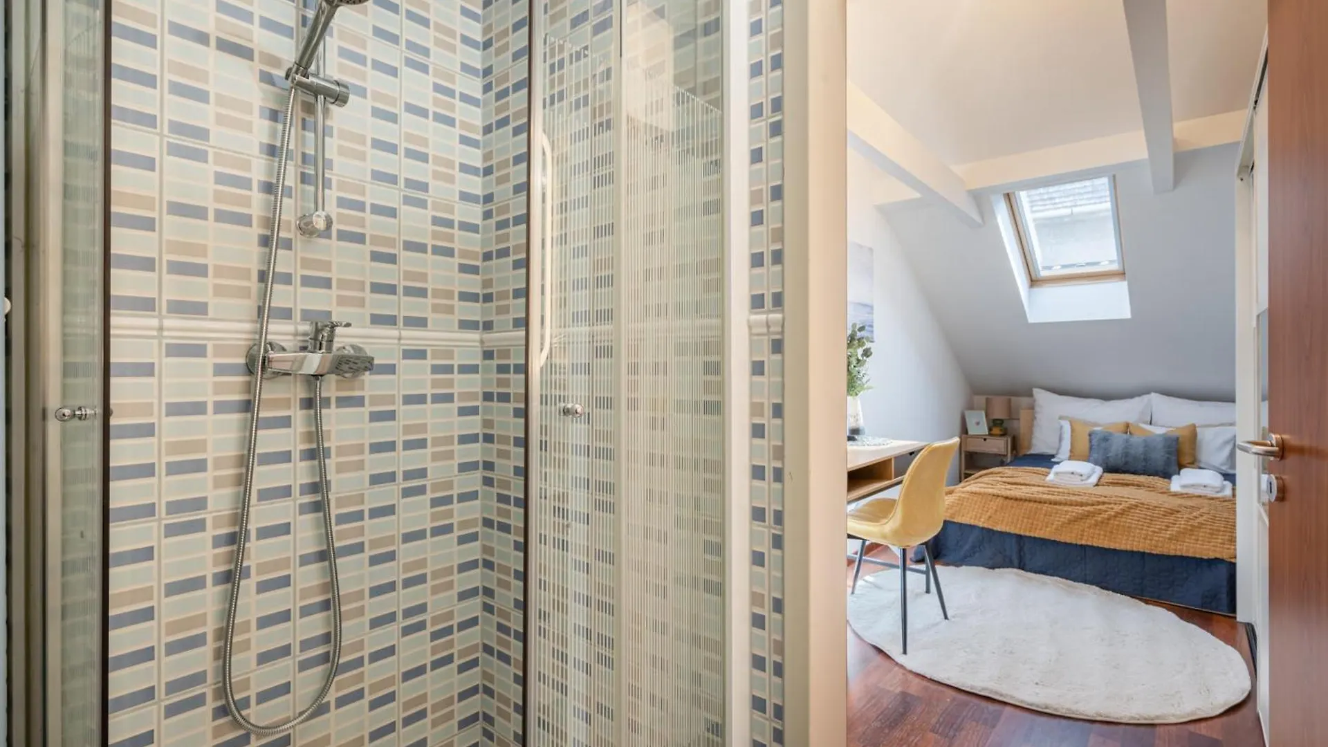 Spacious Rooftop Home With Parliament&Danube View Budapest Ungheria